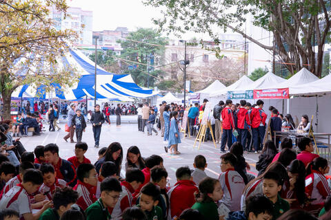 <a href="/xa-hoi" title="Xã hội" rel="dofollow">Xã hội</a>