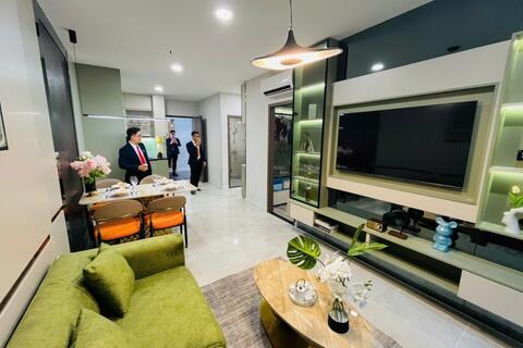 <a href="/thi-truong" title="Thị trường" rel="dofollow">Thị trường</a>