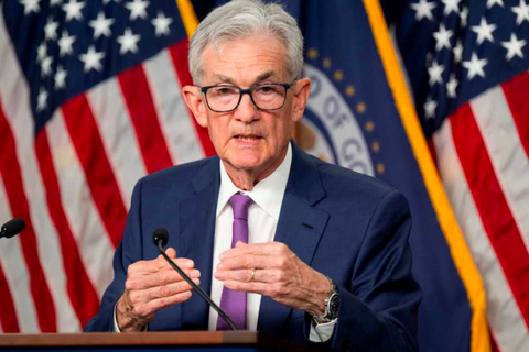 <a href="/ngan-hang" title="Ngân hàng" rel="dofollow">Ngân hàng</a>