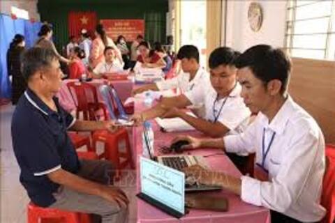 <a href="/tieu-diem-24h" title="Tiêu điểm 24h" rel="dofollow">Tiêu điểm 24h</a>