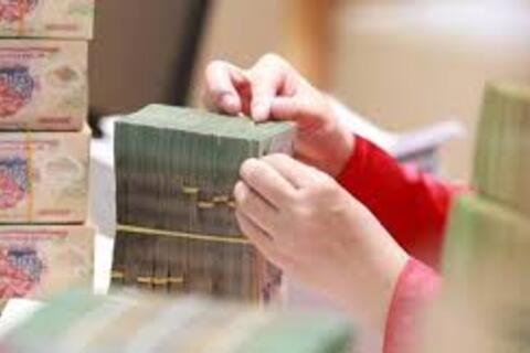 <a href="/ngan-hang" title="Ngân hàng" rel="dofollow">Ngân hàng</a>