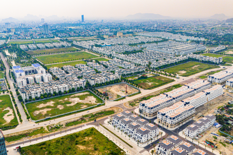 <a href="/thi-truong" title="Thị trường" rel="dofollow">Thị trường</a>