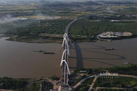 <a href="/tieu-diem-24h" title="Tiêu điểm 24h" rel="dofollow">Tiêu điểm 24h</a>