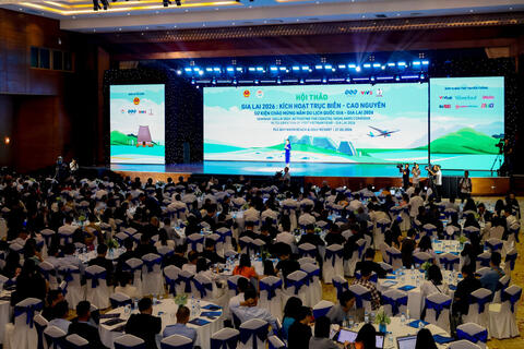 <a href="/thi-truong" title="Thị trường" rel="dofollow">Thị trường</a>