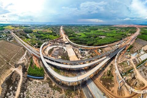 <a href="/doanh-nghiep" title="Doanh nghiệp" rel="dofollow">Doanh nghiệp</a>