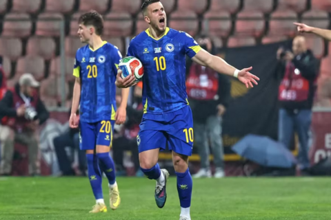 <a href="/xa-hoi" title="Xã hội" rel="dofollow">Xã hội</a>