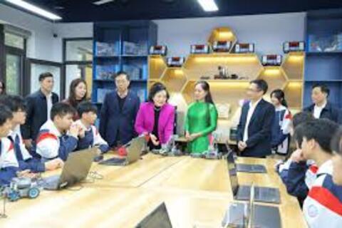 <a href="/xa-hoi" title="Xã hội" rel="dofollow">Xã hội</a>