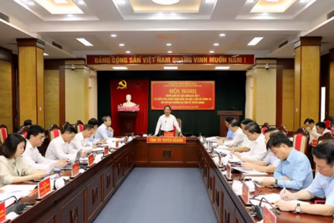 <a href="/tieu-diem-24h" title="Tiêu điểm 24h" rel="dofollow">Tiêu điểm 24h</a>