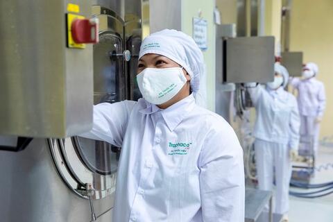 <a href="/doanh-nghiep" title="Doanh nghiệp" rel="dofollow">Doanh nghiệp</a>