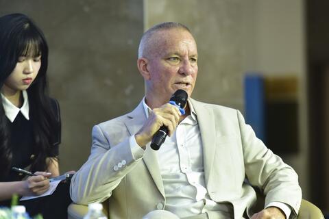 <a href="/thi-truong" title="Thị trường" rel="dofollow">Thị trường</a>