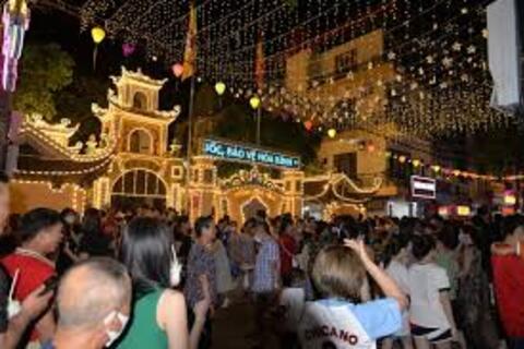 <a href="/thi-truong" title="Thị trường" rel="dofollow">Thị trường</a>