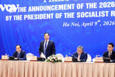 <a href="/tieu-diem-24h" title="Tiêu điểm 24h" rel="dofollow">Tiêu điểm 24h</a>