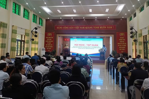 <a href="/xa-hoi" title="Xã hội" rel="dofollow">Xã hội</a>