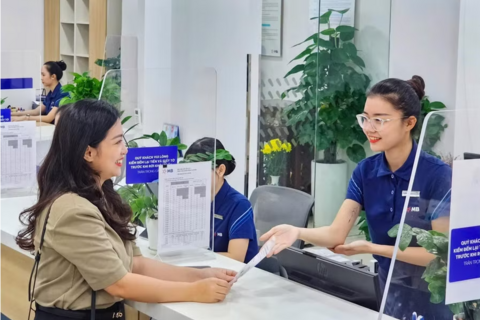 <a href="/ngan-hang" title="Ngân hàng" rel="dofollow">Ngân hàng</a>