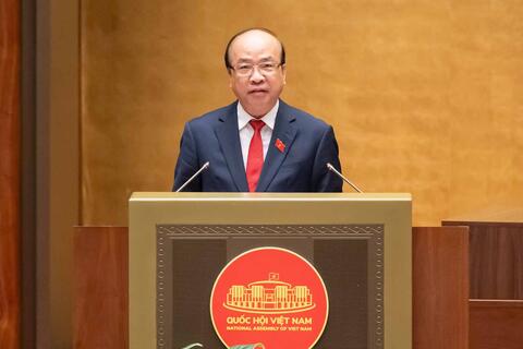 <a href="/tieu-diem-24h" title="Tiêu điểm 24h" rel="dofollow">Tiêu điểm 24h</a>