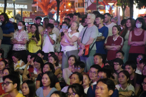 <a href="/xa-hoi" title="Xã hội" rel="dofollow">Xã hội</a>