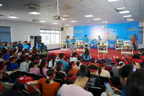 <a href="/doanh-nghiep" title="Doanh nghiệp" rel="dofollow">Doanh nghiệp</a>