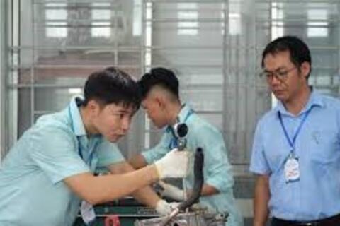 <a href="/doanh-nghiep" title="Doanh nghiệp" rel="dofollow">Doanh nghiệp</a>