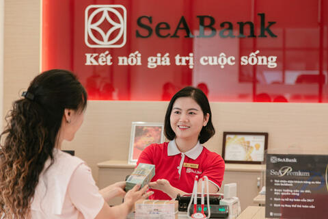 <a href="/ngan-hang" title="Ngân hàng" rel="dofollow">Ngân hàng</a>