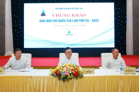 <a href="/tieu-diem-24h" title="Tiêu điểm 24h" rel="dofollow">Tiêu điểm 24h</a>