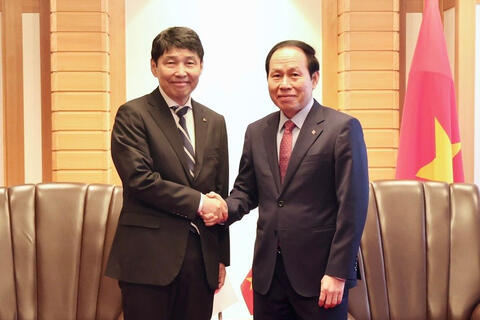 <a href="/dau-tu-hop-tac" title="Đầu tư - Hợp tác" rel="dofollow">Đầu tư - Hợp tác</a>