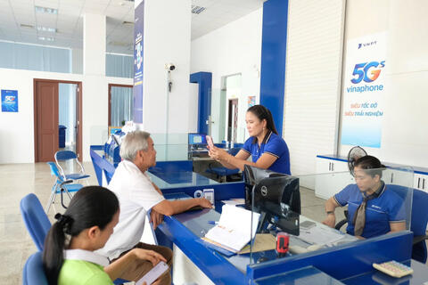 <a href="/doanh-nghiep" title="Doanh nghiệp" rel="dofollow">Doanh nghiệp</a>