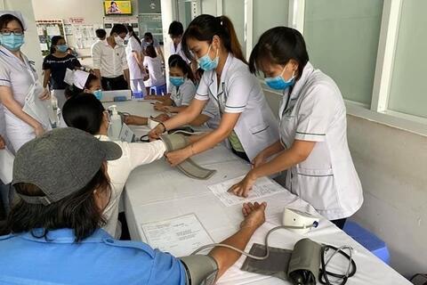 <a href="/tieu-diem-24h" title="Tiêu điểm 24h" rel="dofollow">Tiêu điểm 24h</a>