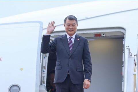 <a href="/tieu-diem-24h" title="Tiêu điểm 24h" rel="dofollow">Tiêu điểm 24h</a>