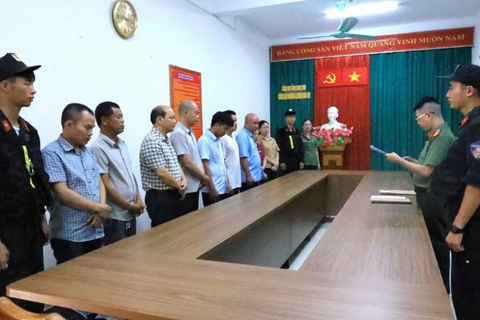 <a href="/tieu-diem-24h" title="Tiêu điểm 24h" rel="dofollow">Tiêu điểm 24h</a>