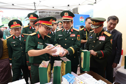 <a href="/dau-tu-hop-tac" title="Đầu tư - Hợp tác" rel="dofollow">Đầu tư - Hợp tác</a>
