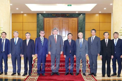 <a href="/dau-tu-hop-tac" title="Đầu tư - Hợp tác" rel="dofollow">Đầu tư - Hợp tác</a>