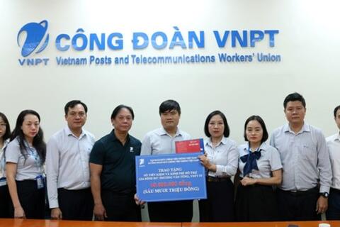 <a href="/doanh-nghiep" title="Doanh nghiệp" rel="dofollow">Doanh nghiệp</a>