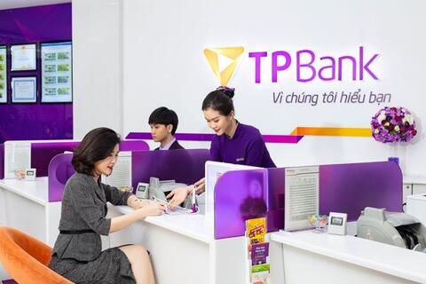 <a href="/ngan-hang" title="Ngân hàng" rel="dofollow">Ngân hàng</a>