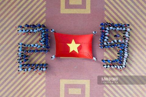 <a href="/xa-hoi" title="Xã hội" rel="dofollow">Xã hội</a>