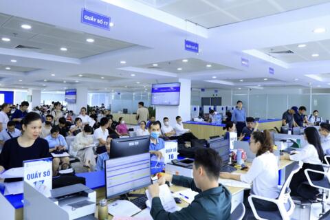 <a href="/doanh-nghiep" title="Doanh nghiệp" rel="dofollow">Doanh nghiệp</a>