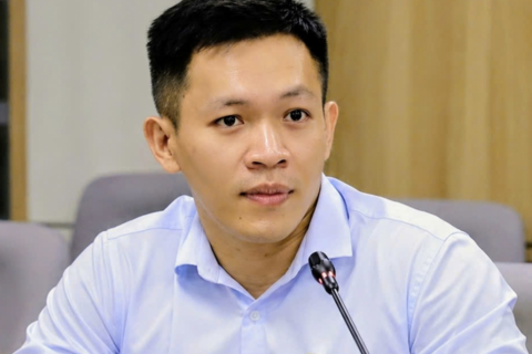 <a href="/doanh-nghiep" title="Doanh nghiệp" rel="dofollow">Doanh nghiệp</a>