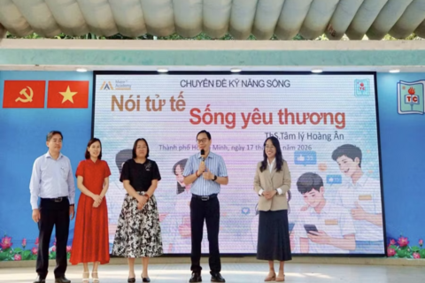 <a href="/xa-hoi" title="Xã hội" rel="dofollow">Xã hội</a>