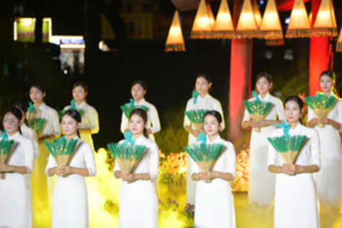 <a href="/xa-hoi" title="Xã hội" rel="dofollow">Xã hội</a>