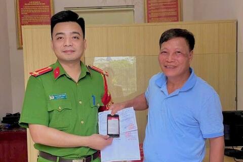 <a href="/xa-hoi" title="Xã hội" rel="dofollow">Xã hội</a>