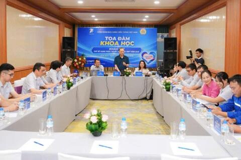 <a href="/doanh-nghiep" title="Doanh nghiệp" rel="dofollow">Doanh nghiệp</a>