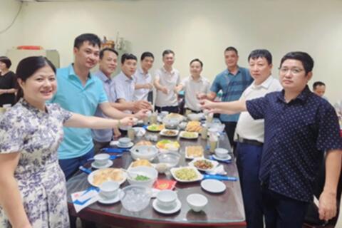 <a href="/xa-hoi" title="Xã hội" rel="dofollow">Xã hội</a>
