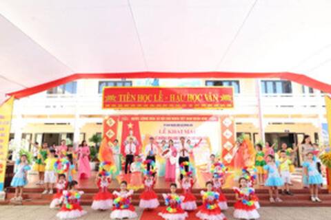 <a href="/xa-hoi" title="Xã hội" rel="dofollow">Xã hội</a>