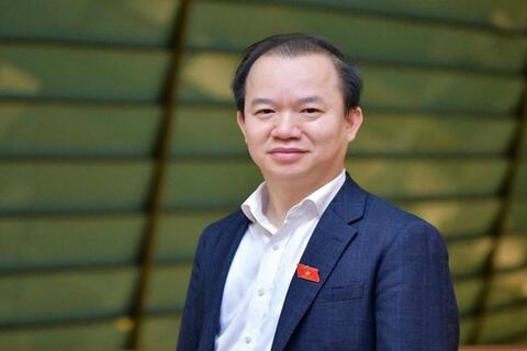 <a href="/tieu-diem-24h" title="Tiêu điểm 24h" rel="dofollow">Tiêu điểm 24h</a>