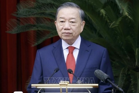 <a href="/tieu-diem-24h" title="Tiêu điểm 24h" rel="dofollow">Tiêu điểm 24h</a>