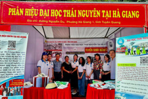 <a href="/xa-hoi" title="Xã hội" rel="dofollow">Xã hội</a>