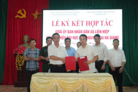 <a href="/tieu-diem-24h" title="Tiêu điểm 24h" rel="dofollow">Tiêu điểm 24h</a>