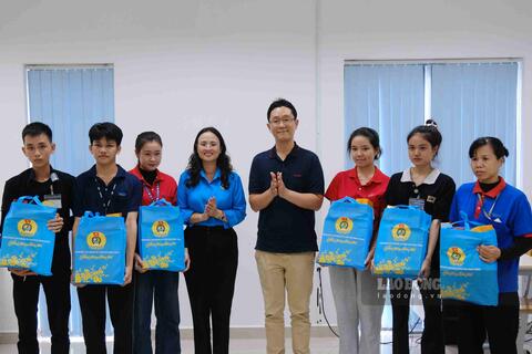 <a href="/doanh-nghiep" title="Doanh nghiệp" rel="dofollow">Doanh nghiệp</a>