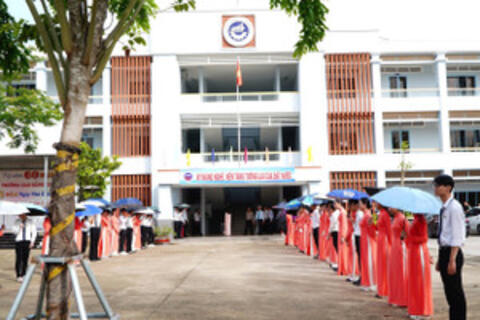 <a href="/doanh-nghiep" title="Doanh nghiệp" rel="dofollow">Doanh nghiệp</a>