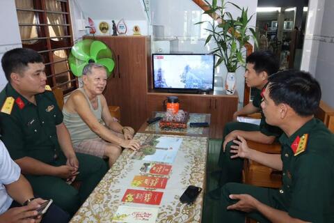 <a href="/xa-hoi" title="Xã hội" rel="dofollow">Xã hội</a>