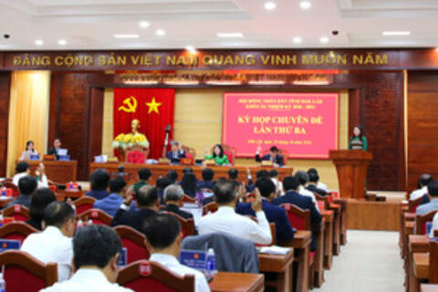 <a href="/tieu-diem-24h" title="Tiêu điểm 24h" rel="dofollow">Tiêu điểm 24h</a>
